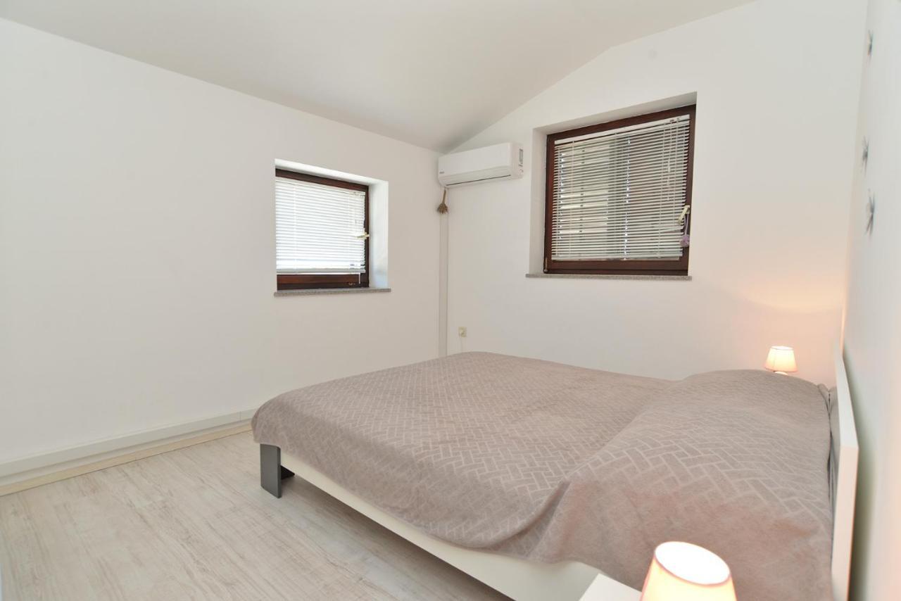 Stana 242 Apartmán