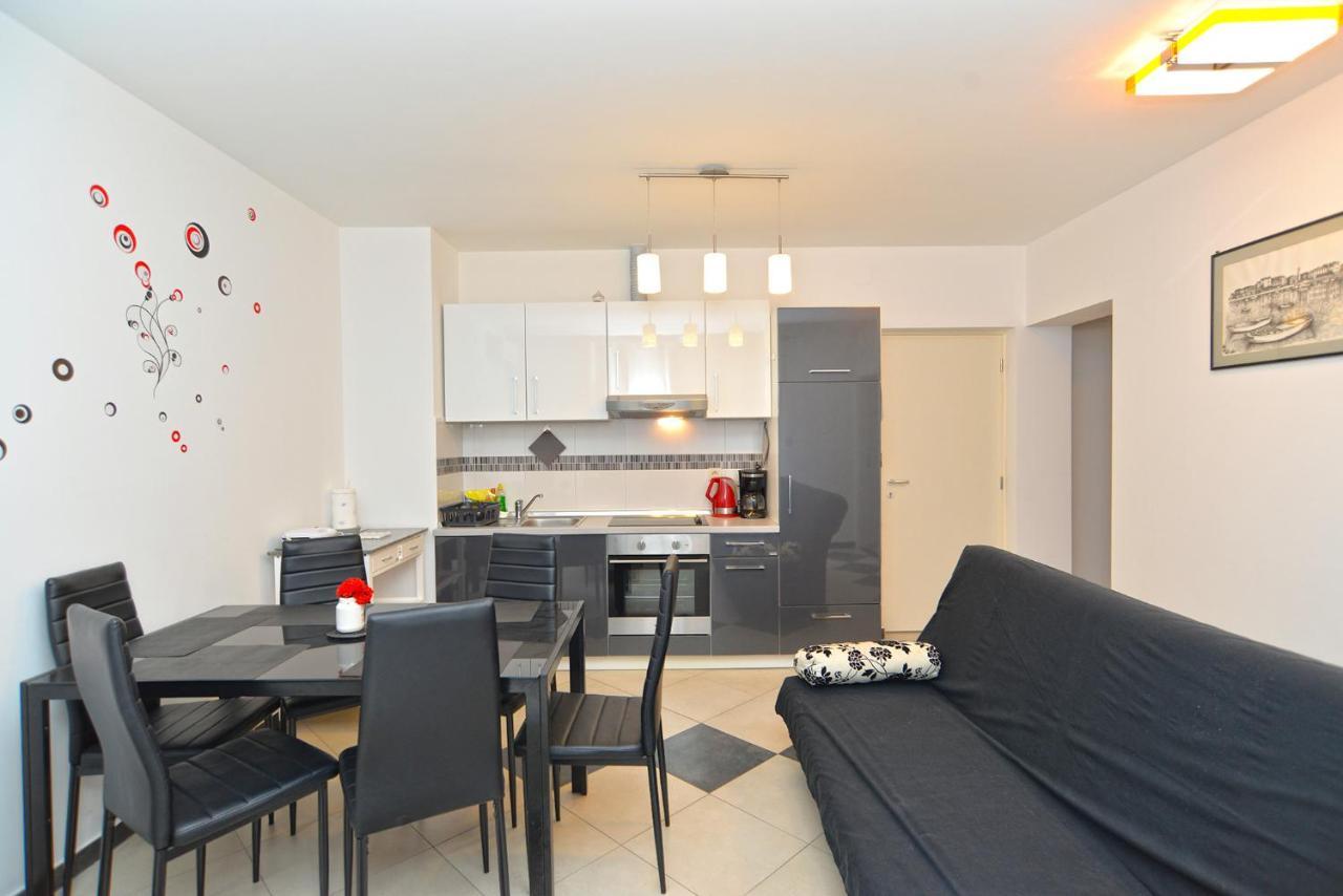Stana 242 Apartment *
